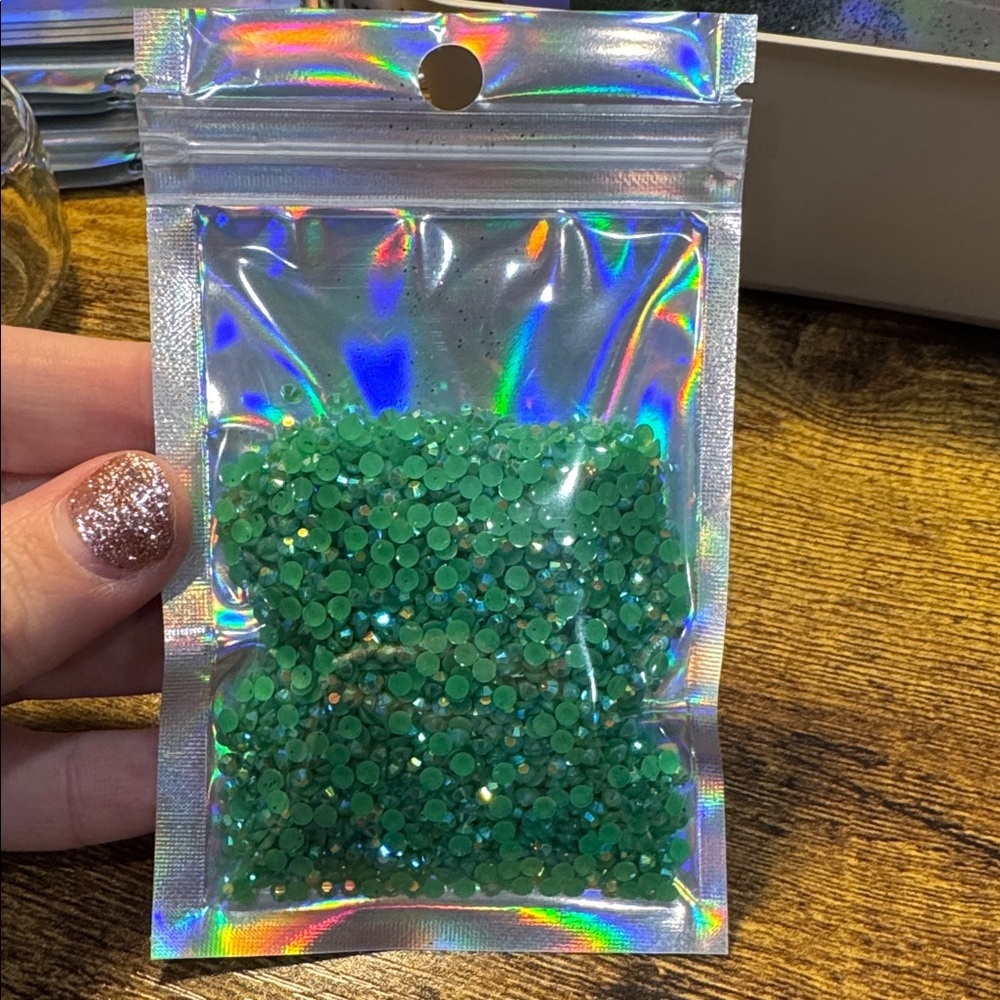 Sparkling Green Rhinestones - Picture 2 of 2